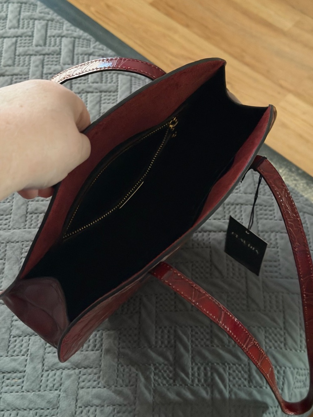 Brand new”Claudia Firenze”ITALY(genuine leather) purse.Size-W-13,5”x13,5inc.💝 - Picture 7 of 10